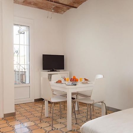 Barnapartments Basic Gracia Barcelona Eksteriør bilde