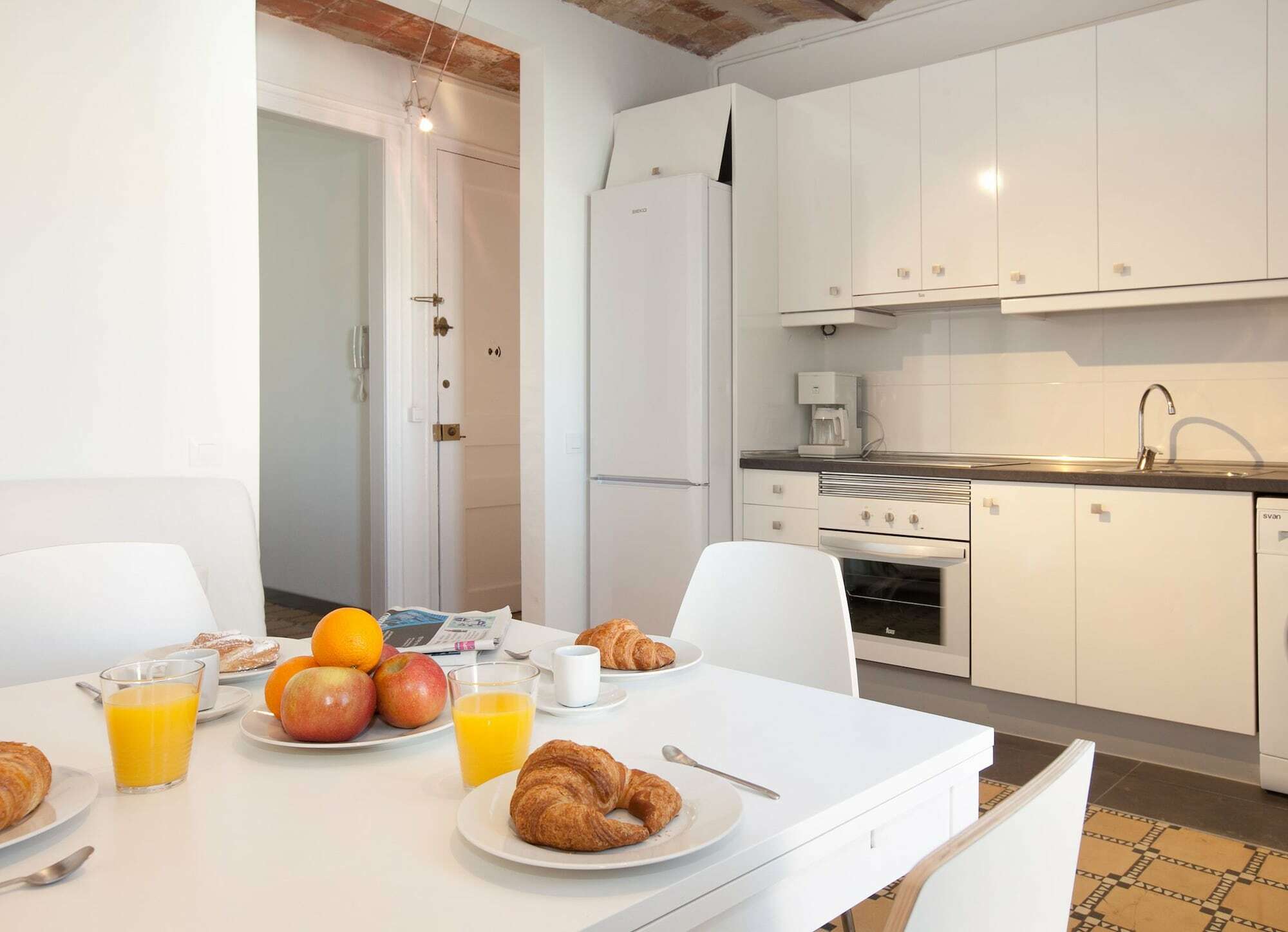 Barnapartments Basic Gracia Barcelona Eksteriør bilde